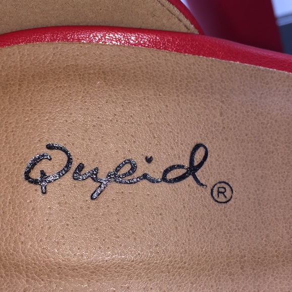 Qupid Woman’s Red Pumps Platform Heels Real Rabbit Fur Pom Poms Size 8 - Picture 5 of 14